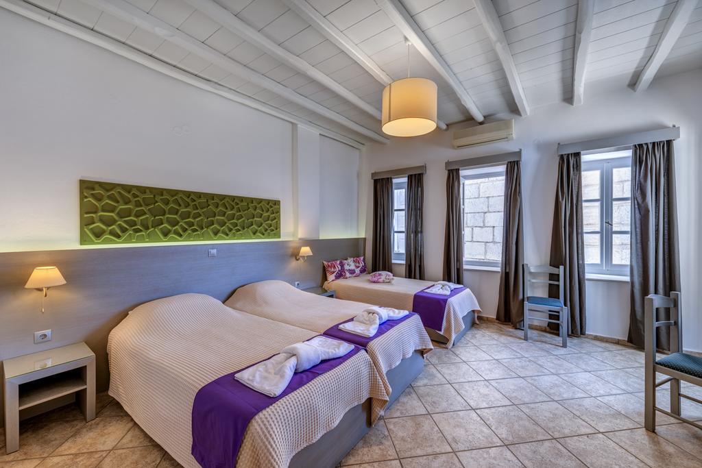 Hotel Ethrion Ermoupoli Esterno foto