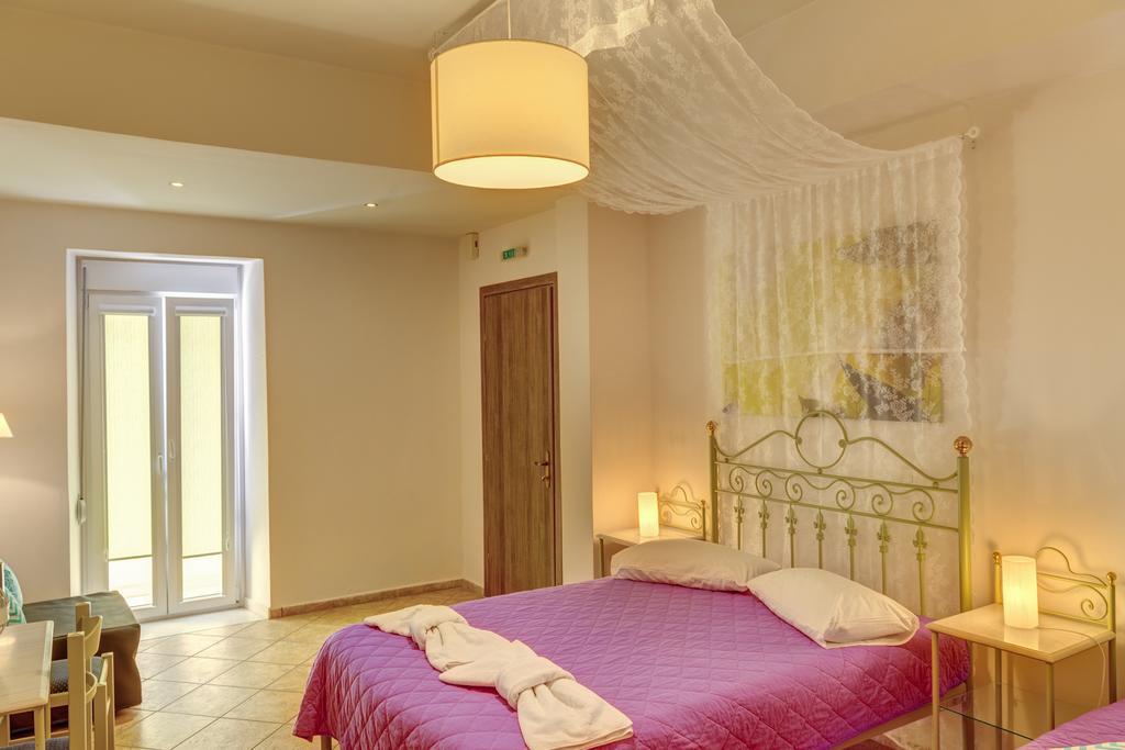 Hotel Ethrion Ermoupoli Esterno foto
