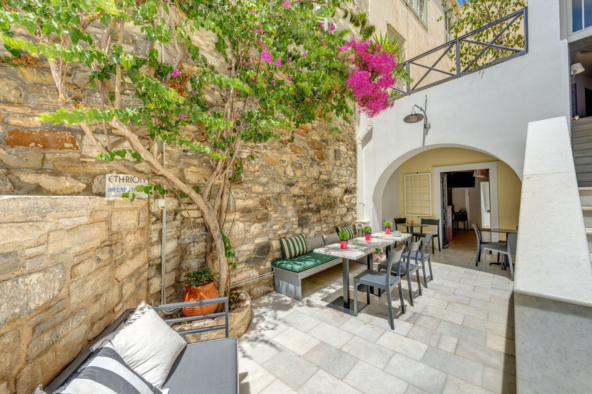 Hotel Ethrion Ermoupoli Esterno foto